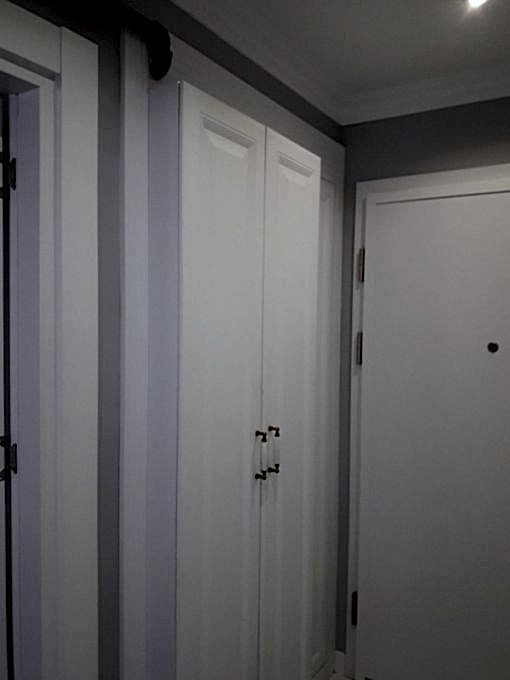 Bayrampaşa Ortamahalle Mahallesi Mobilya Montaj Servis Mobilya montaj servisi olarak Ortamahalle mahallesi mobilya montaj konusunda, evinizde veya ofisinizde bulunan demontaj halindeki mobilyaların, kurulu haldeki mobilyalarınızı demontaj hale getirip başka bir odaya, yapı marketlerden almış olduğunuz mobilyaların veya internet mobilya mağazalarından siparişle evinize getirtmiş olduğunuz hazır mobilyaların titizlikle montaj işlemini yapmaktayız. Demontaj veya montaj işlemi yapılırken ilerleyen zamanlarda oluşabilecek sorunlarında önüne geçmek için gayret göstermeye çalışıyoruz. Bazı mobilyalar kaliteli olurken bazıları ise kalitesiz ürünlerden oluşur. Çalışma hayatımızda bu tür sorunlar genellikle internet mağazalarında hazır satılan modüler mobilyalarda daha sık karşılaşıyoruz. Mobilyalarınızın uzun ömürlü montaj işlemi için firmamız ile iletişime geçerek randevu talebinde bulunabilirsiniz.