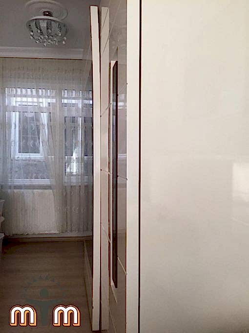 Arnavutköy Mustafa Kemal Paşa Mahallesi Mobilya Tamir Servis Mobilya tamir servisi olarak Mustafa Kemal Paşa mahallesi mobilya tamiri konusunda hizmet veriyoruz. Mobilyalar yapısı gereği ahşaptan imal olması nedeniyle kolay hasar alabiliyor. Evden eve taşıma hizmeti veren bazı firmalar işlerini gelişi güzel yaptıklarından dolayı geride bir çok sorunlar bırakabiliyorlar. Mobilya tamir işlemi işinde deneyimli ve tecrübeli teknisyenler tarafından dikkatlice yapılmalıdır.