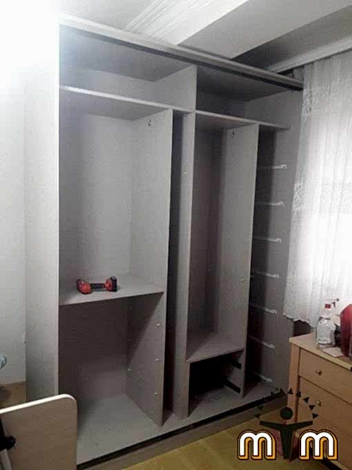 Bahçelievler Yenibosna Mahallesi Mobilya Montaj Servis Demontaj veya montaj işlemi yapılırken ilerleyen zamanlarda oluşabilecek sorunlarında önüne geçmek için gayret göstermeye çalışıyoruz. Bazı mobilyalar kaliteli olurken bazıları ise kalitesiz ürünlerden oluşur. Çalışma hayatımızda bu tür sorunlar genellikle internet mağazalarında hazır satılan modüler mobilyalarda daha sık karşılaşıyoruz. Mobilyalarınızın uzun ömürlü montaj işlemi için firmamız ile iletişime geçerek randevu talebinde bulunabilirsiniz.