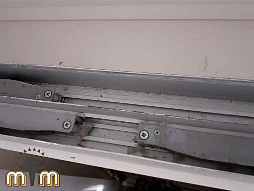 Beşiktaş Konaklar Mahallesi Mobilya Tamir Servis Mobilya tamir servisi olarak Konaklar mahallesi mobilya tamiri konusunda hizmet veriyoruz. Mobilyalar yapısı gereği ahşaptan imal olması nedeniyle kolay hasar alabiliyor. Evden eve taşıma hizmeti veren bazı firmalar işlerini gelişi güzel yaptıklarından dolayı geride bir çok sorunlar bırakabiliyorlar. Mobilya tamir işlemi işinde deneyimli ve tecrübeli teknisyenler tarafından dikkatlice yapılmalıdır.