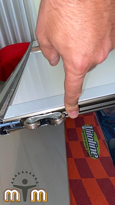 Beşiktaş Kuruçeşme Mahallesi Mobilya Tamir Servis Mobilya tamir servisi olarak Kuruçeşme mahallesi mobilya tamiri konusunda hizmet veriyoruz. Mobilyalar yapısı gereği ahşaptan imal olması nedeniyle kolay hasar alabiliyor. Evden eve taşıma hizmeti veren bazı firmalar işlerini gelişi güzel yaptıklarından dolayı geride bir çok sorunlar bırakabiliyorlar. Mobilya tamir işlemi işinde deneyimli ve tecrübeli teknisyenler tarafından dikkatlice yapılmalıdır