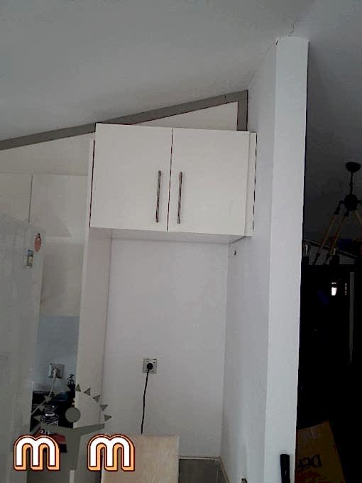 Beşiktaş Nisbetiye Mahallesi Mobilya Tamir Servis Mobilya tamir servisi olarak Nisbetiye mahallesi mobilya tamiri konusunda hizmet veriyoruz. Mobilyalar yapısı gereği ahşaptan imal olması nedeniyle kolay hasar alabiliyor. Evden eve taşıma hizmeti veren bazı firmalar işlerini gelişi güzel yaptıklarından dolayı geride bir çok sorunlar bırakabiliyorlar. Mobilya tamir işlemi işinde deneyimli ve tecrübeli teknisyenler tarafından dikkatlice yapılmalıdır.