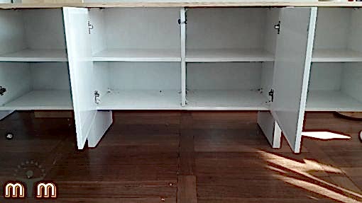 Beşiktaş Türkali Mahallesi Mobilya Tamir Servis Mobilya tamir servisi olarak Türkali mahallesi mobilya tamiri konusunda hizmet veriyoruz. Mobilyalar yapısı gereği ahşaptan imal olması nedeniyle kolay hasar alabiliyor. Evden eve taşıma hizmeti veren bazı firmalar işlerini gelişi güzel yaptıklarından dolayı geride bir çok sorunlar bırakabiliyorlar. Mobilya tamir işlemi işinde deneyimli ve tecrübeli teknisyenler tarafından dikkatlice yapılmalıdır.