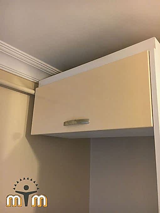 Beyoğlu Emekyemez Mahallesi Mobilya Tamir Servis Mobilya tamir servisi olarak Emekyemez mahallesi mobilya tamiri konusunda hizmet veriyoruz. Mobilyalar yapısı gereği ahşaptan imal olması nedeniyle kolay hasar alabiliyor. Evden eve taşıma hizmeti veren bazı firmalar işlerini gelişi güzel yaptıklarından dolayı geride bir çok sorunlar bırakabiliyorlar. Mobilya tamir işlemi işinde deneyimli ve tecrübeli teknisyenler tarafından dikkatlice yapılmalıdır.