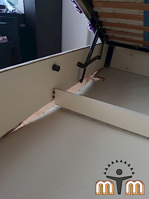 Büyükçekmece Türkoba Mahallesi Mobilya Tamir Servis Mobilya tamir servisi olarak Türkoba mahallesi mobilya tamiri konusunda hizmet veriyoruz. Mobilyalar yapısı gereği ahşaptan imal olması nedeniyle kolay hasar alabiliyor. Evden eve taşıma hizmeti veren bazı firmalar işlerini gelişi güzel yaptıklarından dolayı geride bir çok sorunlar bırakabiliyorlar. Mobilya tamir işlemi işinde deneyimli ve tecrübeli teknisyenler tarafından dikkatlice yapılmalıdır.