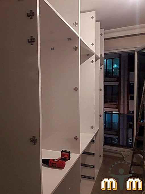 Esenler Oruç Reis Mahallesi Mobilya Tamir Servis Mobilya tamir servisi olarak Oruç Reis mahallesi mobilya tamiri konusunda hizmet veriyoruz. Mobilyalar yapısı gereği ahşaptan imal olması nedeniyle kolay hasar alabiliyor. Evden eve taşıma hizmeti veren bazı firmalar işlerini gelişi güzel yaptıklarından dolayı geride bir çok sorunlar bırakabiliyorlar. Mobilya tamir işlemi işinde deneyimli ve tecrübeli teknisyenler tarafından dikkatlice yapılmalıdır.