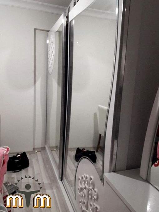 Esenyurt Mehmet Akif Ersoy Mahallesi Mobilya Tamir Servis Mobilya tamir servisi olarak Mehmet Akif Ersoy mahallesi mobilya tamiri konusunda hizmet veriyoruz. Mobilyalar yapısı gereği ahşaptan imal olması nedeniyle kolay hasar alabiliyor. Evden eve taşıma hizmeti veren bazı firmalar işlerini gelişi güzel yaptıklarından dolayı geride bir çok sorunlar bırakabiliyorlar. Mobilya tamir işlemi işinde deneyimli ve tecrübeli teknisyenler tarafından dikkatlice yapılmalıdır.