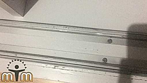 Esenyurt Pirireis Mahallesi Mobilya Tamir Servis Mobilya tamir servisi olarak Pirireis mahallesi mobilya tamiri konusunda hizmet veriyoruz. Mobilyalar yapısı gereği ahşaptan imal olması nedeniyle kolay hasar alabiliyor. Evden eve taşıma hizmeti veren bazı firmalar işlerini gelişi güzel yaptıklarından dolayı geride bir çok sorunlar bırakabiliyorlar. Mobilya tamir işlemi işinde deneyimli ve tecrübeli teknisyenler tarafından dikkatlice yapılmalıdır. İşinde deneyimli olmayan kişiler tarafından yapılan mobilya tamir işlemleri geri dönüşü olmayan hasarlara sebebiyet verebilmektedirler. Mobilyalarınızın