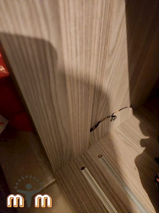 Esenyurt Yunus Emre Mahallesi Mobilya Tamir Servis Mobilya tamir servisi olarak Yunus Emre mahallesi mobilya tamiri konusunda hizmet veriyoruz. Mobilyalar yapısı gereği ahşaptan imal olması nedeniyle kolay hasar alabiliyor. Evden eve taşıma hizmeti veren bazı firmalar işlerini gelişi güzel yaptıklarından dolayı geride bir çok sorunlar bırakabiliyorlar. Mobilya tamir işlemi işinde deneyimli ve tecrübeli teknisyenler tarafından dikkatlice yapılmalıdır. İşinde deneyimli