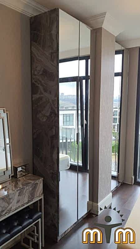 Eyüp Sultan Nişancı Mahallesi Mobilya Tamir Servis Mobilya tamir servisi olarak Nişancı mahallesi mobilya tamiri konusunda hizmet veriyoruz. Mobilyalar yapısı gereği ahşaptan imal olması nedeniyle kolay hasar alabiliyor. Evden eve taşıma hizmeti veren bazı firmalar işlerini gelişi güzel yaptıklarından dolayı geride bir çok sorunlar bırakabiliyorlar. Mobilya tamir işlemi işinde deneyimli ve tecrübeli teknisyenler tarafından dikkatlice yapılmalıdır. İşinde deneyimli