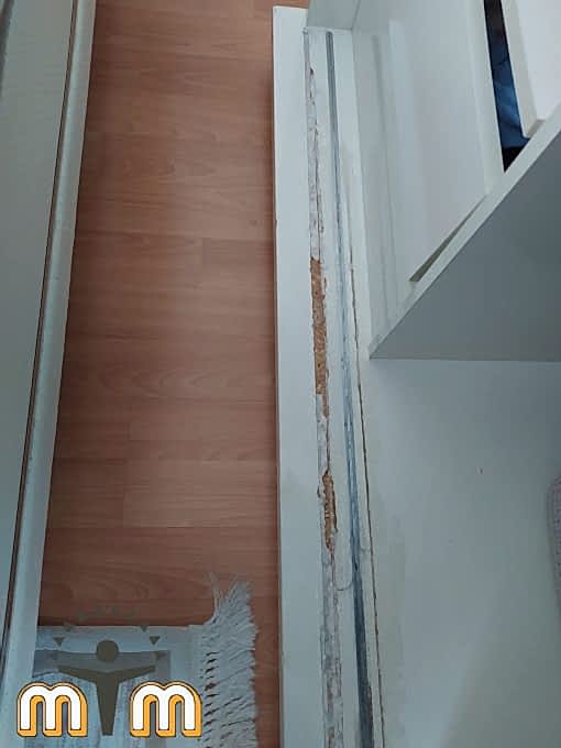 Fatih Cerrahpaşa Mahallesi Mobilya Tamir Servis Mobilya tamir servisi olarak Cerrahpaşa mahallesi mobilya tamiri konusunda hizmet veriyoruz. Mobilyalar yapısı gereği ahşaptan imal olması nedeniyle kolay hasar alabiliyor. Evden eve taşıma hizmeti veren bazı firmalar işlerini gelişi güzel yaptıklarından dolayı geride bir çok sorunlar bırakabiliyorlar. Mobilya tamir işlemi işinde deneyimli ve tecrübeli teknisyenler tarafından dikkatlice yapılmalıdır.