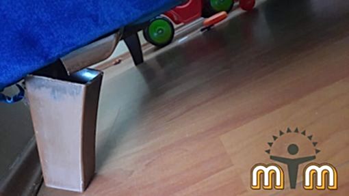 Fatih Demirtaş Mahallesi Mobilya Tamir Servis Mobilya tamir servisi olarak Demirtaş mahallesi mobilya tamiri konusunda hizmet veriyoruz. Mobilyalar yapısı gereği ahşaptan imal olması nedeniyle kolay hasar alabiliyor. Evden eve taşıma hizmeti veren bazı firmalar işlerini gelişi güzel yaptıklarından dolayı geride bir çok sorunlar bırakabiliyorlar. Mobilya tamir işlemi işinde deneyimli ve tecrübeli teknisyenler tarafından dikkatlice yapılmalıdır.