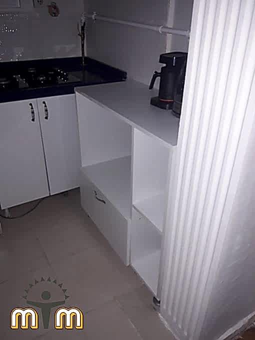 Fatih Küçük Ayasofya Mahallesi Mobilya Tamir Servis Mobilya tamir servisi olarak Küçük Ayasofya mahallesi mobilya tamiri konusunda hizmet veriyoruz. Mobilyalar yapısı gereği ahşaptan imal olması nedeniyle kolay hasar alabiliyor. Evden eve taşıma hizmeti veren bazı firmalar işlerini gelişi güzel yaptıklarından dolayı geride bir çok sorunlar bırakabiliyorlar. Mobilya tamir işlemi işinde deneyimli ve tecrübeli teknisyenler tarafından dikkatlice yapılmalıdır