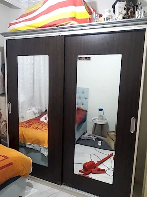 Fatih Mimar Kemalettin Mahallesi Mobilya Montaj Servis Demontaj veya montaj işlemi yapılırken ilerleyen zamanlarda oluşabilecek sorunlarında önüne geçmek için gayret göstermeye çalışıyoruz. Bazı mobilyalar kaliteli olurken bazıları ise kalitesiz ürünlerden oluşur. Çalışma hayatımızda bu tür sorunlar genellikle internet mağazalarında hazır satılan modüler mobilyalarda daha sık karşılaşıyoruz. Mobilyalarınızın uzun ömürlü montaj işlemi için firmamız ile iletişime geçerek randevu talebinde bulunabilirsiniz.