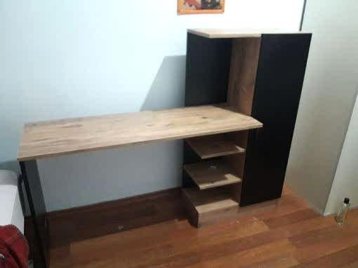 Fatih Mimar Kemalettin Mahallesi Mobilya Tamir Servis Mobilya tamir servisi olarak Mimar Kemalettin mahallesi mobilya tamiri konusunda hizmet veriyoruz. Mobilyalar yapısı gereği ahşaptan imal olması nedeniyle kolay hasar alabiliyor. Evden eve taşıma hizmeti veren bazı firmalar işlerini gelişi güzel yaptıklarından dolayı geride bir çok sorunlar bırakabiliyorlar. Mobilya tamir işlemi işinde deneyimli ve tecrübeli teknisyenler tarafından dikkatlice yapılmalıdır