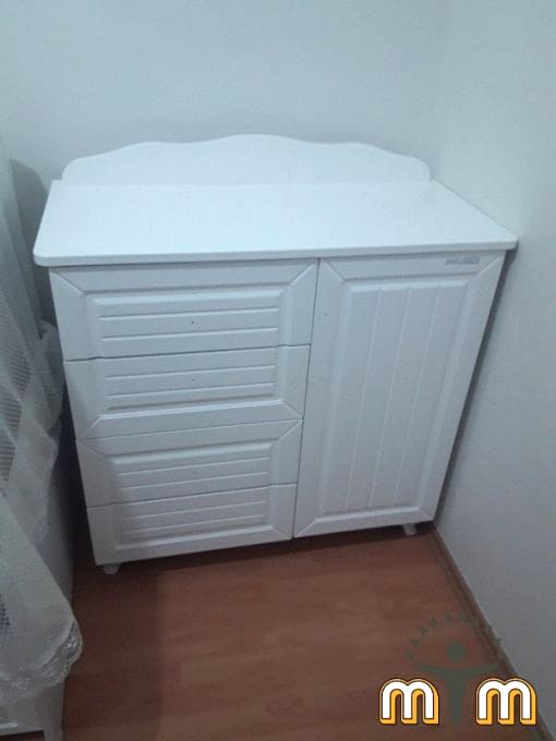 Gaziosmanpaşa Kazım Karabekir Mahallesi Mobilya Tamir Servis Mobilya tamir servisi olarak Kazım Karabekir mahallesi mobilya tamiri konusunda hizmet veriyoruz. Mobilyalar yapısı gereği ahşaptan imal olması nedeniyle kolay hasar alabiliyor. Evden eve taşıma hizmeti veren bazı firmalar işlerini gelişi güzel yaptıklarından dolayı geride bir çok sorunlar bırakabiliyorlar. Mobilya tamir işlemi işinde deneyimli ve tecrübeli teknisyenler tarafından dikkatlice yapılmalıdır. İşinde deneyimli olmayan kişiler tarafından yapılan mobilya tamir işlemleri geri dönüşü olmayan hasarlara sebebiyet verebilmektedirler