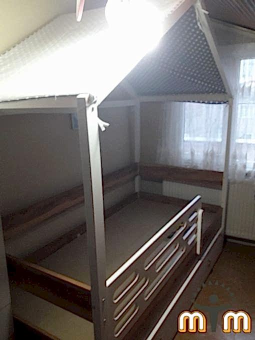 Gaziosmanpaşa Sarıgöl Mahallesi Mobilya Tamir Servis Mobilya tamir servisi olarak Sarıgöl mahallesi mobilya tamiri konusunda hizmet veriyoruz. Mobilyalar yapısı gereği ahşaptan imal olması nedeniyle kolay hasar alabiliyor. Evden eve taşıma hizmeti veren bazı firmalar işlerini gelişi güzel yaptıklarından dolayı geride bir çok sorunlar bırakabiliyorlar. Mobilya tamir işlemi işinde deneyimli ve tecrübeli teknisyenler tarafından dikkatlice yapılmalıdır. İşinde deneyimli