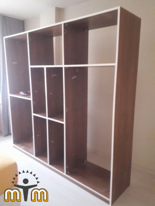 Güngören Gençosman Mahallesi Mobilya Tamir Servis Mobilya tamir servisi olarak Gençosman mahallesi mobilya tamiri konusunda hizmet veriyoruz. Mobilyalar yapısı gereği ahşaptan imal olması nedeniyle kolay hasar alabiliyor. Evden eve taşıma hizmeti veren bazı firmalar işlerini gelişi güzel yaptıklarından dolayı geride bir çok sorunlar bırakabiliyorlar. Mobilya tamir işlemi işinde deneyimli ve tecrübeli teknisyenler tarafından dikkatlice yapılmalıdır. İşinde deneyimli olmayan kişiler tarafından