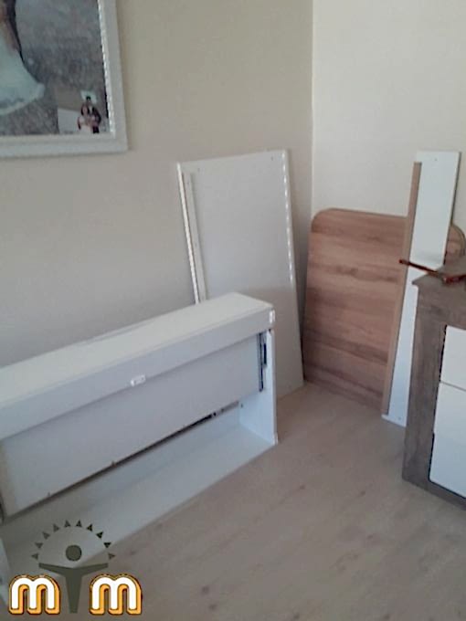 Küçükçekmece Beşyol Mahallesi Mobilya Tamir Servis Mobilya tamir servisi olarak Beşyol mahallesi mobilya tamiri konusunda hizmet veriyoruz. Mobilyalar yapısı gereği ahşaptan imal olması nedeniyle kolay hasar alabiliyor. Evden eve taşıma hizmeti veren bazı firmalar işlerini gelişi güzel yaptıklarından dolayı geride bir çok sorunlar bırakabiliyorlar. Mobilya tamir işlemi işinde deneyimli ve tecrübeli teknisyenler tarafından dikkatlice yapılmalıdır