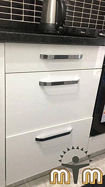 Küçükçekmece Yeşilova Mahallesi Mobilya Montaj Servis Demontaj veya montaj işlemi yapılırken ilerleyen zamanlarda oluşabilecek sorunlarında önüne geçmek için gayret göstermeye çalışıyoruz. Bazı mobilyalar kaliteli olurken bazıları ise kalitesiz ürünlerden oluşur. Çalışma hayatımızda bu tür sorunlar genellikle internet mağazalarında hazır satılan modüler mobilyalarda daha sık karşılaşıyoruz. Mobilyalarınızın uzun ömürlü montaj işlemi için firmamız ile iletişime geçerek randevu talebinde bulunabilirsiniz.