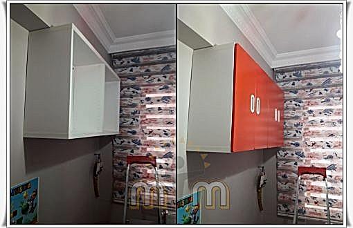 İlke mobilya. Mobilyaları duvara sabitleme Mobilyaların devrilmesi sonucu ciddi kazalar meydana gelebilir. Devrilme riskini önlemek için mutlaka mobilyaların duvara sabitlenmesi gerekir. Geçtiğimiz günlerde İsveçli mobilya devi ikea, malm serisi mobilyaların üzerlerine devrilmesi sonucu 3 çocuğun ölümüne sebep olduğunu üzülerek belirtmek istiyorum. Mobilyaların devrilmesi sonucu ciddi kazalar meydana gelebilir. Devrilme riskini önlemek için mutlaka mobilyaların duvara sabitlenmesi gerekir. Geçtiğimiz günlerde İsveçli mobilya devi ikea, malm serisi mobilyaların üzerlerine devrilmesi sonucu 3 çocuğun ölümüne sebep olduğunu üzülerek belirtmek istiyorum. Mobilya devrilmez merak etmeyin gerek yok diyen kişilere lütfen itibar etmeyiniz. Bu yüzden mobilyalarınızı küçük büyük demeden mutlaka duvara sabitlemenizi ısrar ediyoruz. Meraklı bir çocuğun evde neler yapabileceğini umarım tahmin edebiliyorsunuzdur. Mobilya devrilmeleri sadece ikea mobilyalarına özgü ürünlerde değil, tüm mobilya ve elektronik eşyalarda oluşabileceğini lütfen unutmayınız. Mobilyayı duvara sabitledikten sonra ekstra güvenlik için bir çelik halat kiti veya kayış kiti ile mutlaka sabitlenmelidir.