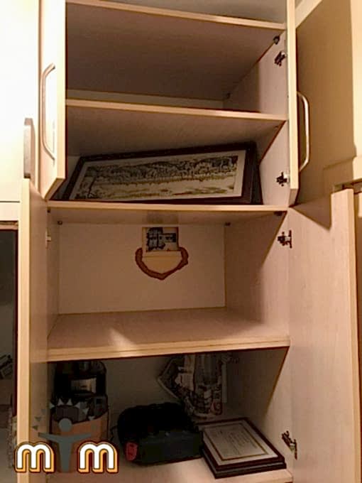 Sultangazi Cumhuriyet Mahallesi Mobilya Tamir Servis Mobilya tamir servisi olarak Cumhuriyet mahallesi mobilya tamiri konusunda hizmet veriyoruz. Mobilyalar yapısı gereği ahşaptan imal olması nedeniyle kolay hasar alabiliyor. Evden eve taşıma hizmeti veren bazı firmalar işlerini gelişi güzel yaptıklarından dolayı geride bir çok sorunlar bırakabiliyorlar. Mobilya tamir işlemi işinde deneyimli ve tecrübeli teknisyenler tarafından dikkatlice yapılmalıdır. İşinde deneyimli olmayan kişiler tarafından