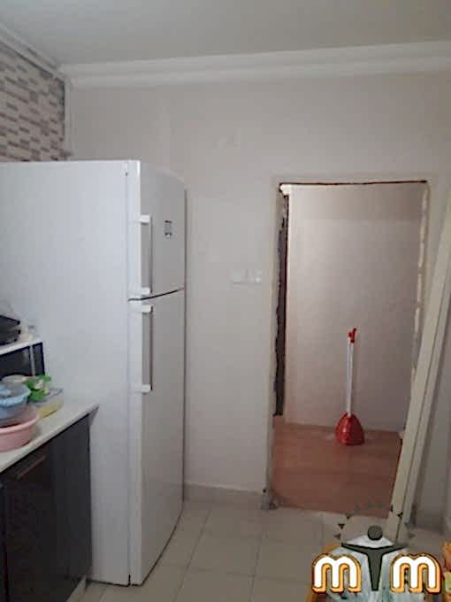 Sultangazi Zübeyde Hanım Mahallesi Mobilya Tamir Servis Mobilya tamir servisi olarak Zübeyde Hanım mahallesi mobilya tamiri konusunda hizmet veriyoruz. Mobilyalar yapısı gereği ahşaptan imal olması nedeniyle kolay hasar alabiliyor. Evden eve taşıma hizmeti veren bazı firmalar işlerini gelişi güzel yaptıklarından dolayı geride bir çok sorunlar bırakabiliyorlar. Mobilya tamir işlemi işinde deneyimli ve tecrübeli teknisyenler tarafından dikkatlice yapılmalıdır. İşinde