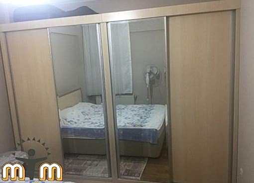 Zeytinburnu Seyit Nizam Mahallesi Mobilya Tamir Servis Mobilya tamir servisi olarak Seyit Nizam mahallesi mobilya tamiri konusunda hizmet veriyoruz. Mobilyalar yapısı gereği ahşaptan imal olması nedeniyle kolay hasar alabiliyor. Evden eve taşıma hizmeti veren bazı firmalar işlerini gelişi güzel yaptıklarından dolayı geride bir çok sorunlar bırakabiliyorlar. Mobilya tamir işlemi işinde deneyimli ve tecrübeli teknisyenler tarafından dikkatlice yapılmalıdır. İşinde deneyimli olmayan